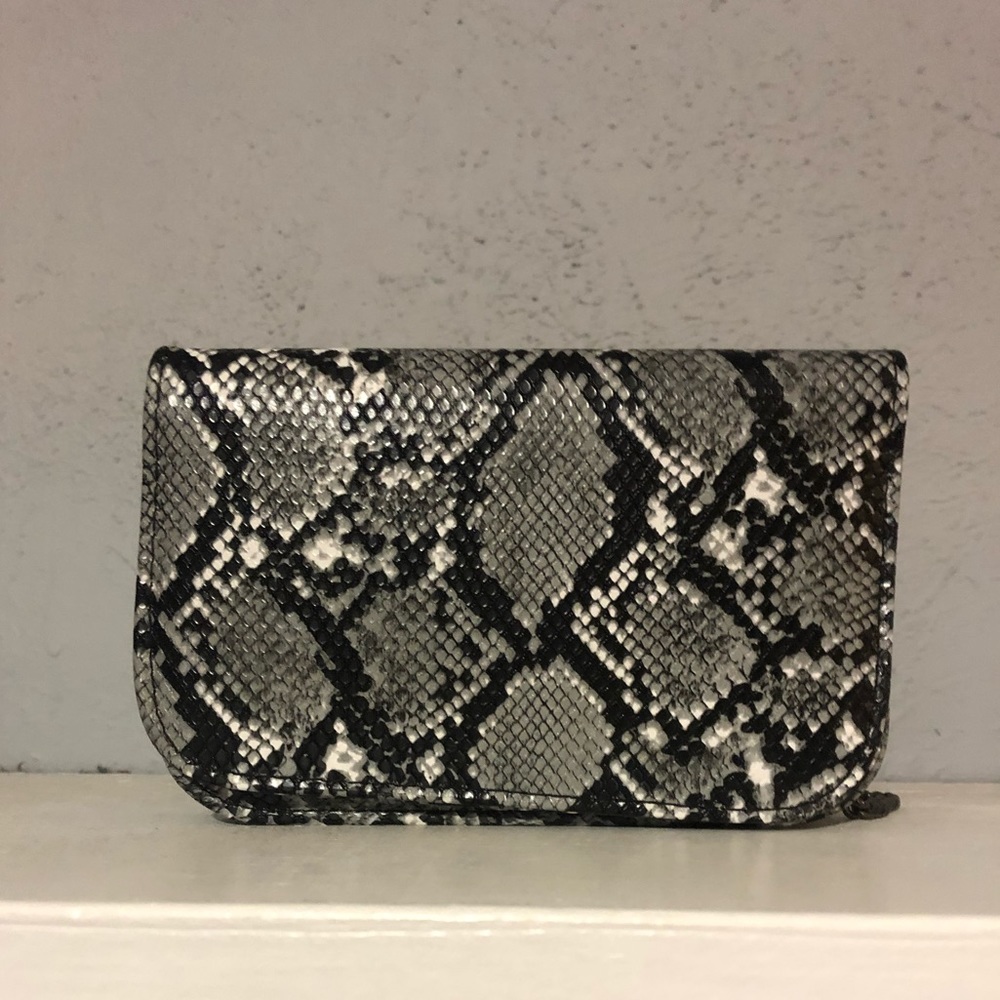 Pink Haley Snake Skin 2 in 1 cross body bag